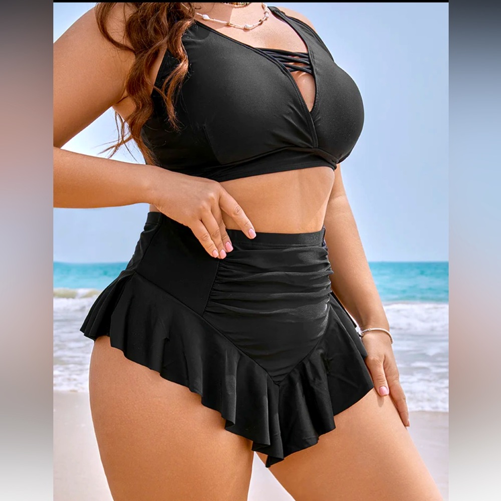 Ruffle Trim Ruched Front Swim Bottom